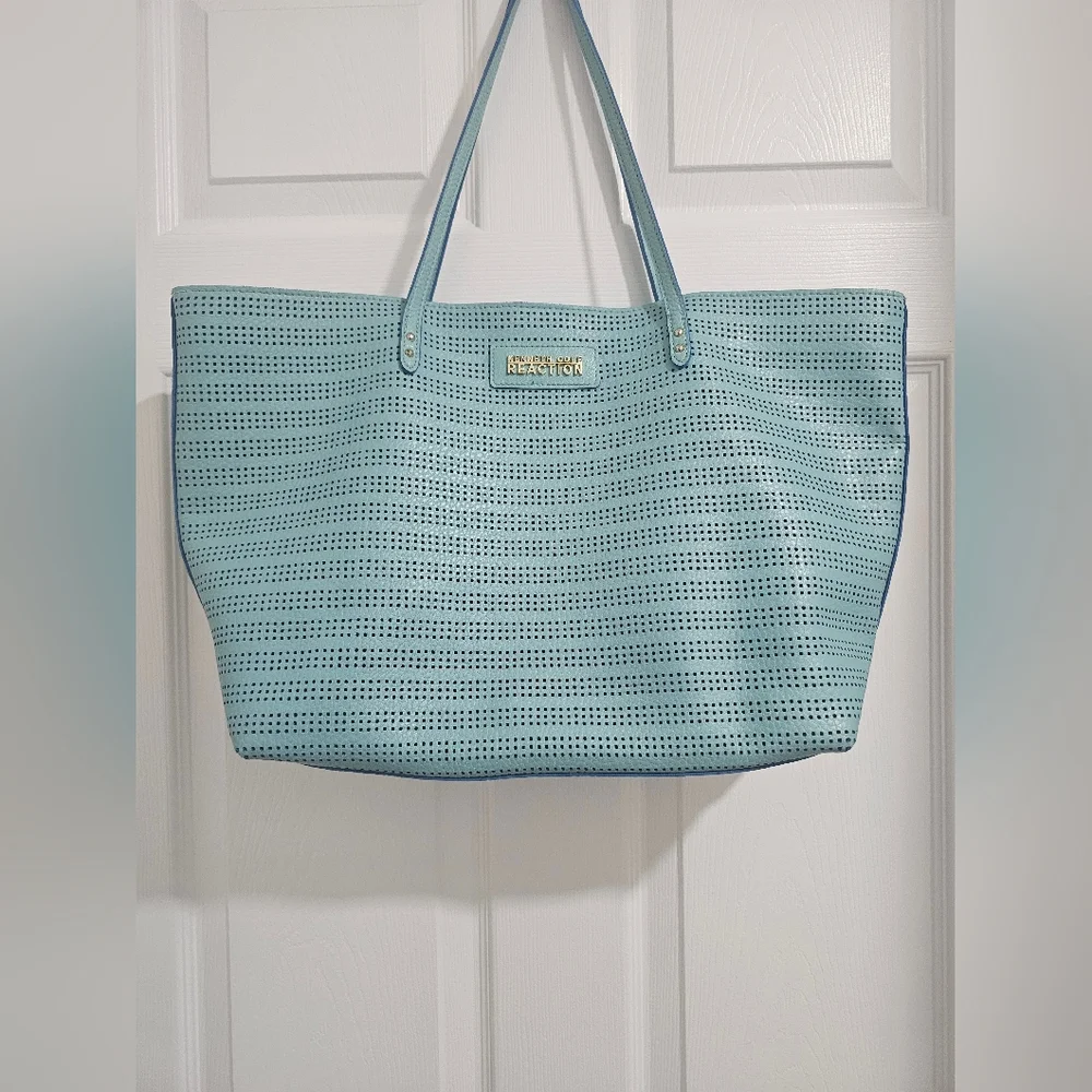 ✨ Kenneth Cole Reaction Perforated Tote Bag – Light Blue ✨ - Picture 2 of 11